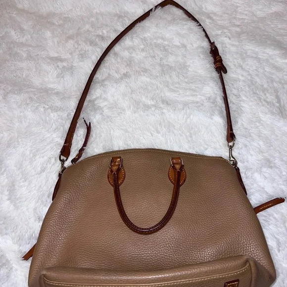 Dooney & Bourke Crossbody Tan Pebble Leather Satchel with Front Pockets - Picture 5 of 5